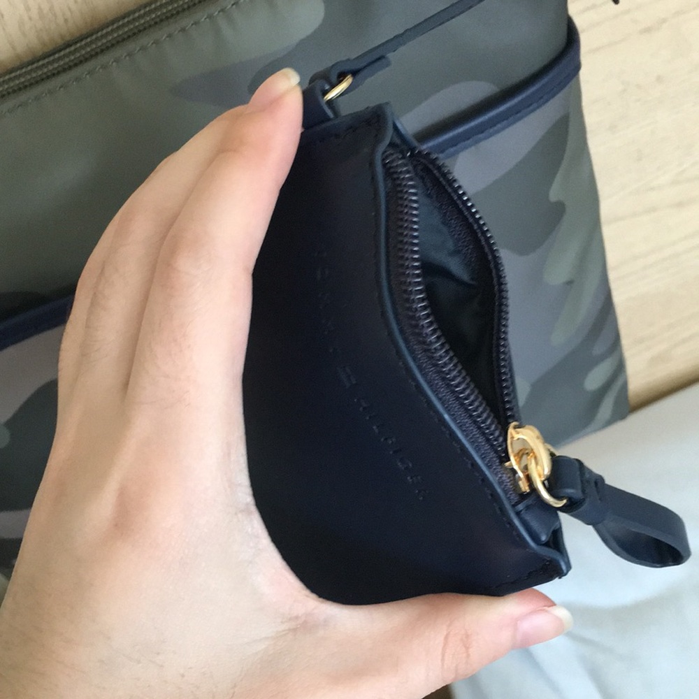 Tommy Hilfiger Army Nylon Crossbody - Picture 8 of 14